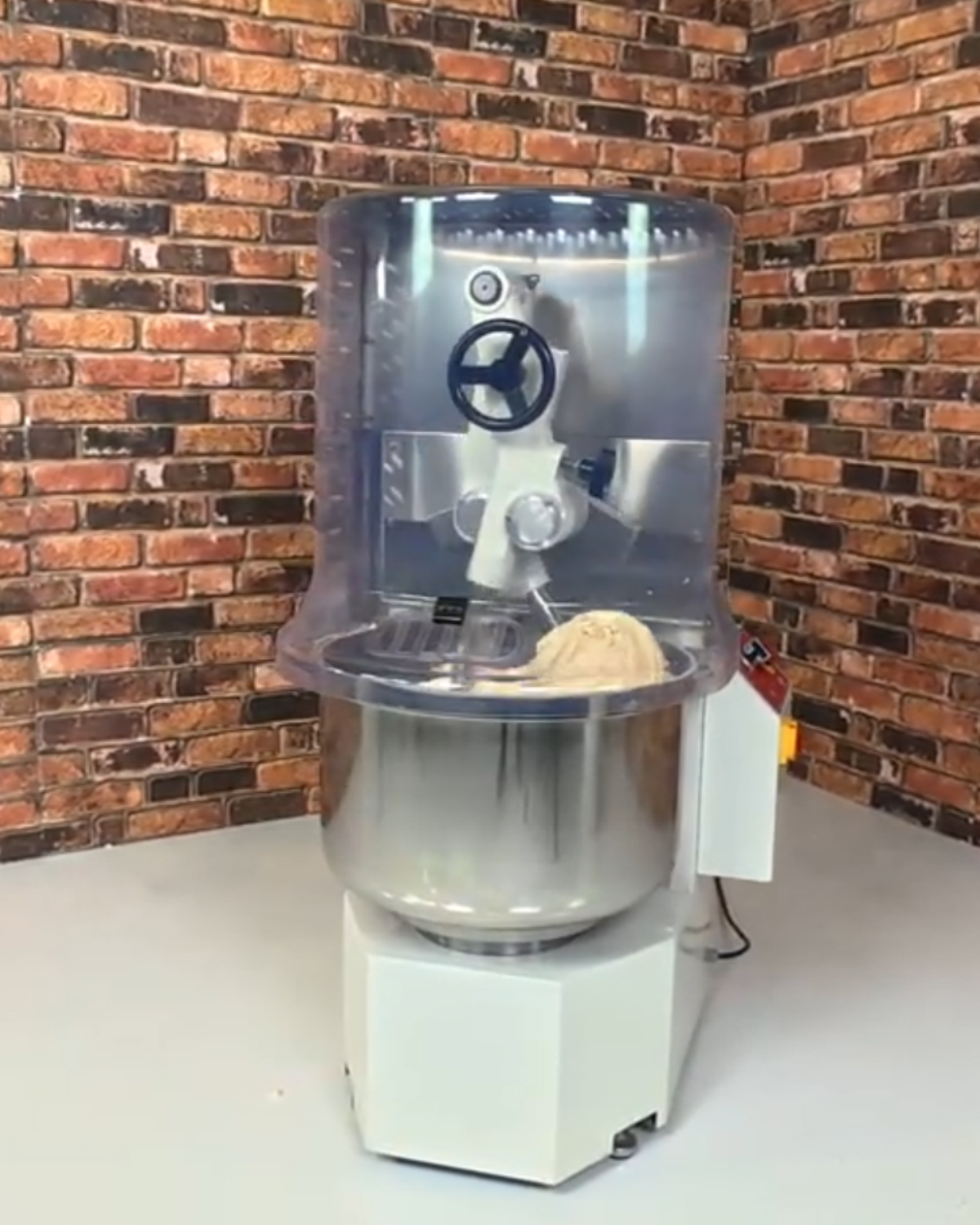 Çift Kollu Hamur Yoğurma Makinesi